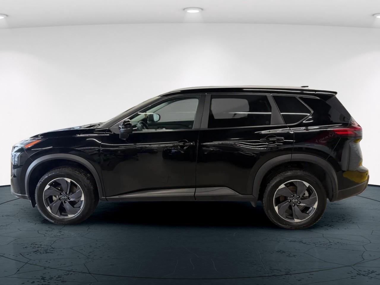 2024 Nissan Rogue SV Photo