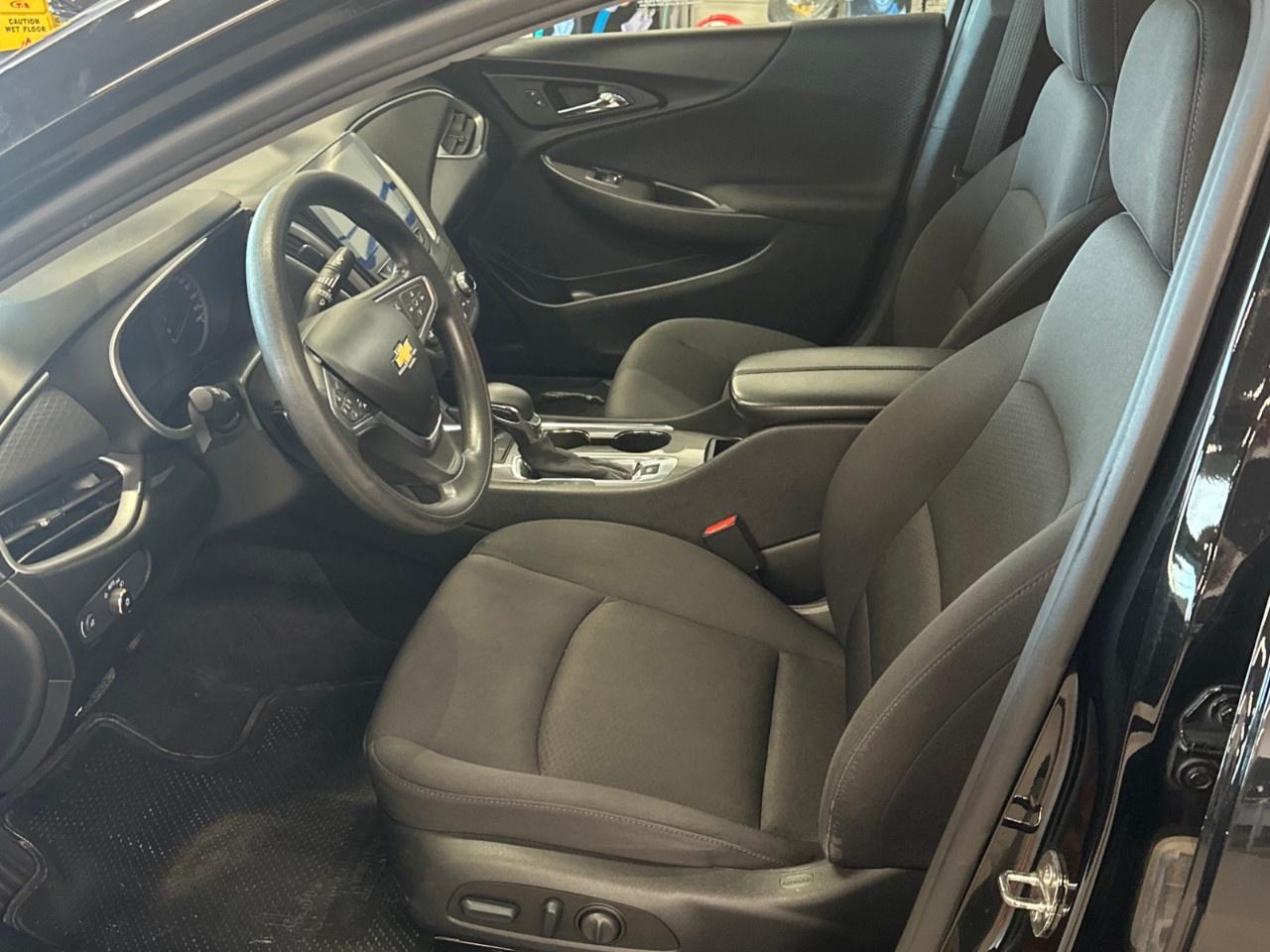 2023 Chevrolet Malibu 1LT Photo