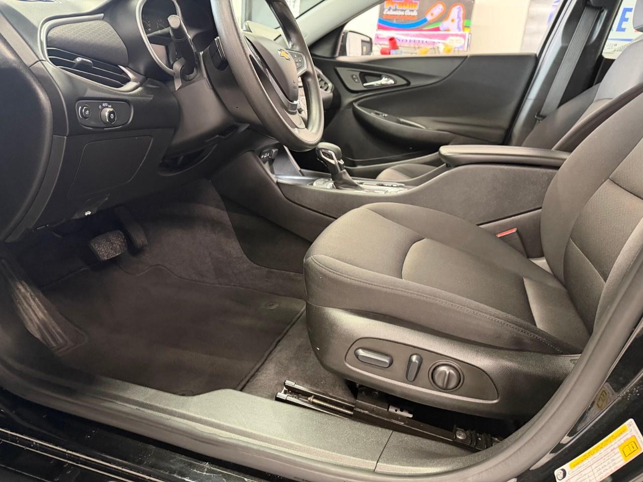 2023 Chevrolet Malibu 1LT Photo