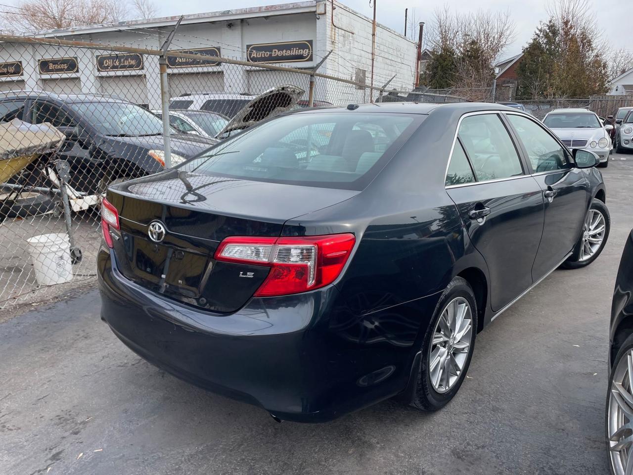 2012 Toyota Camry LE *NAV, SAFETY, 1Y WARRANTY ENGINE & TRAN* Photo3