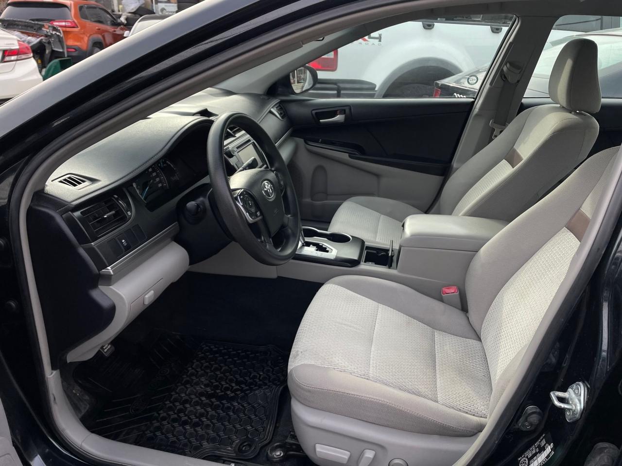 2012 Toyota Camry LE *NAV, SAFETY, 1Y WARRANTY ENGINE & TRAN* Photo