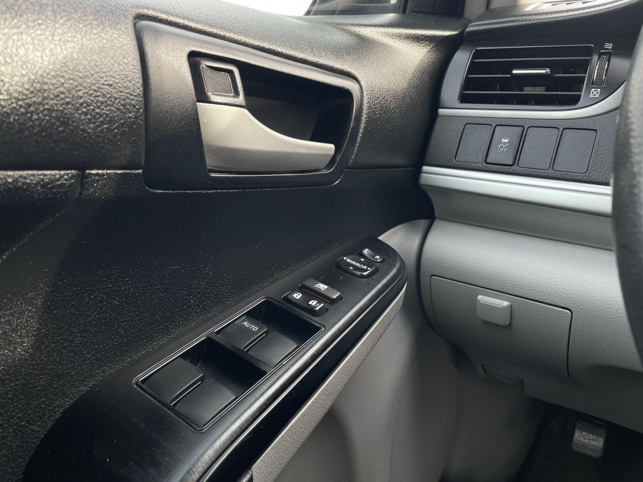 2012 Toyota Camry LE *NAV, SAFETY, 1Y WARRANTY ENGINE & TRAN* Photo