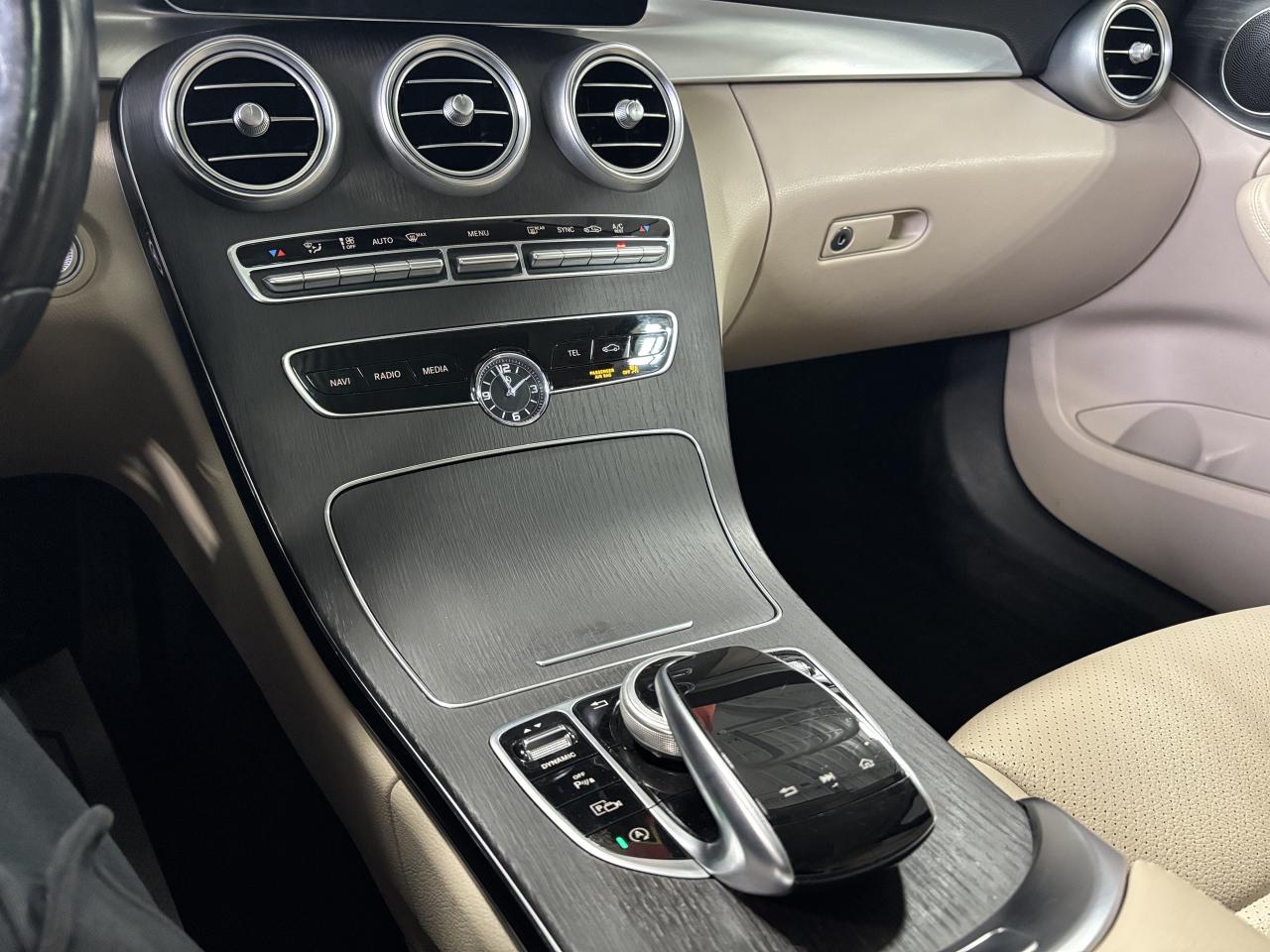 2021 Mercedes-Benz C-Class C300|4MATIC|AMGPKG|NAV|WOOD|CREAMLEATHER|SUNROOF|+ Photo