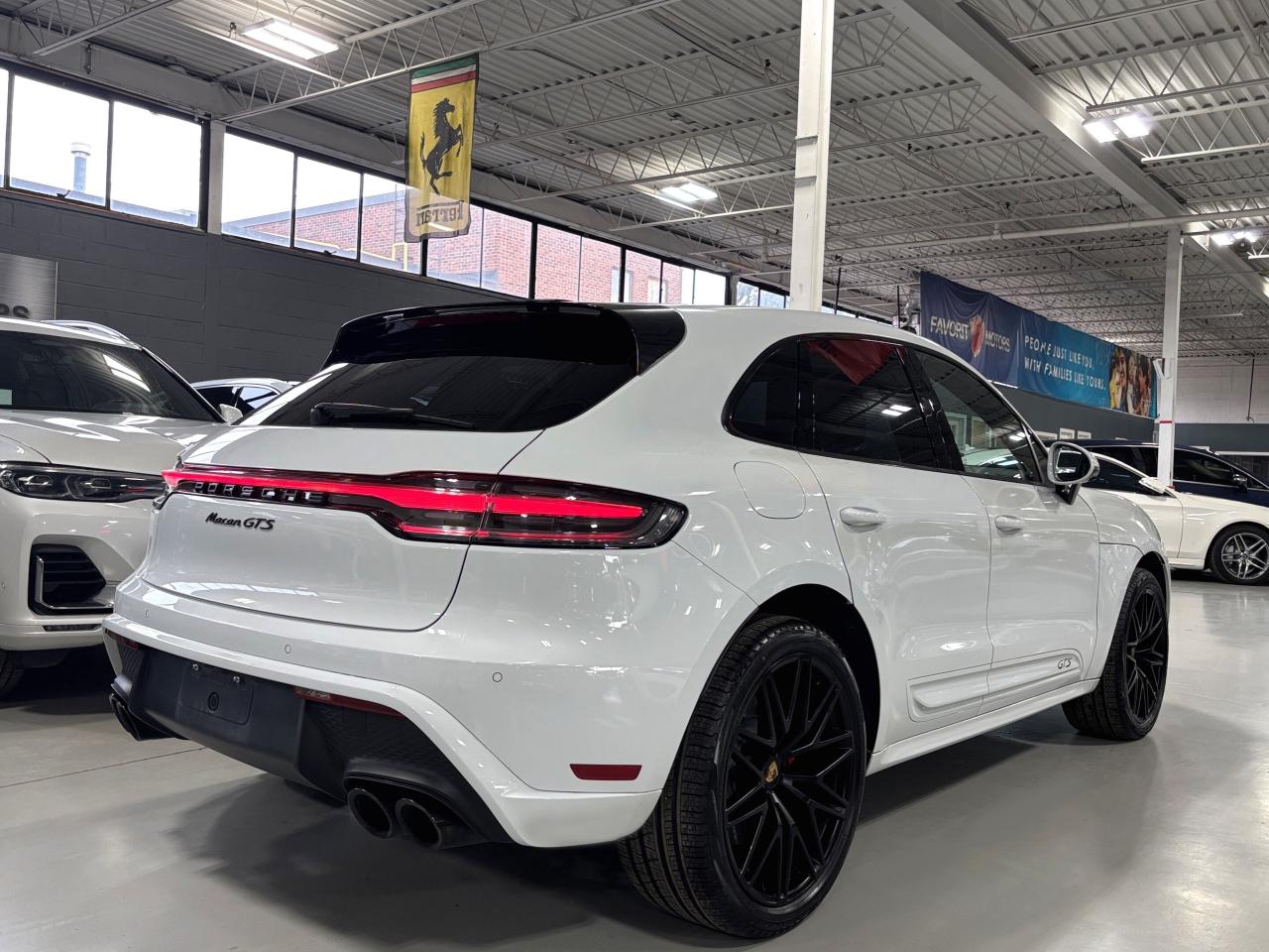 2024 Porsche Macan GTS AWD|NAV|BOSE|SPORTCHRONO|360CAM|CARBON|AIRSUSP Photo