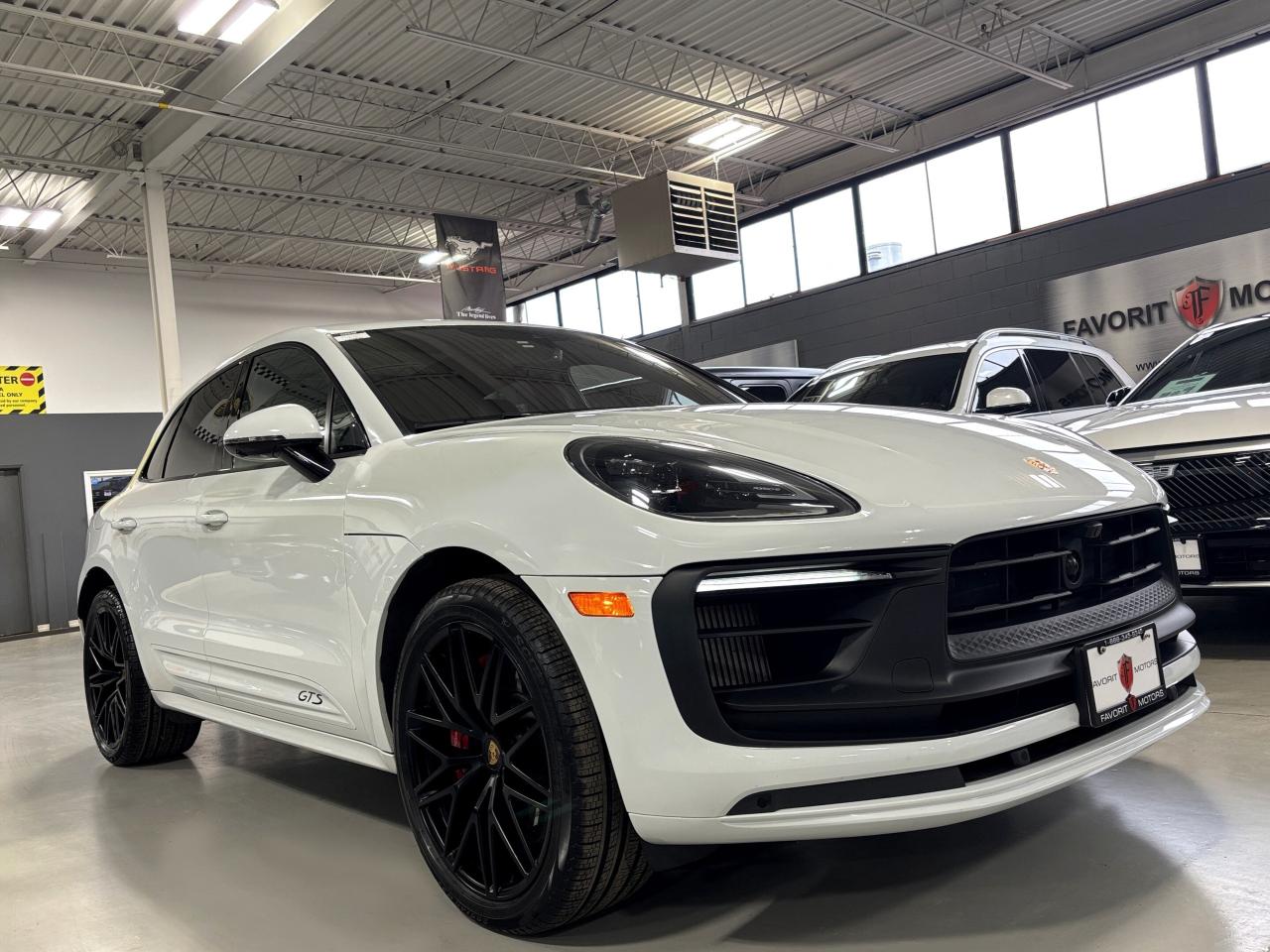 2024 Porsche Macan GTS AWD|NAV|BOSE|SPORTCHRONO|360CAM|CARBON|AIRSUSP Photo