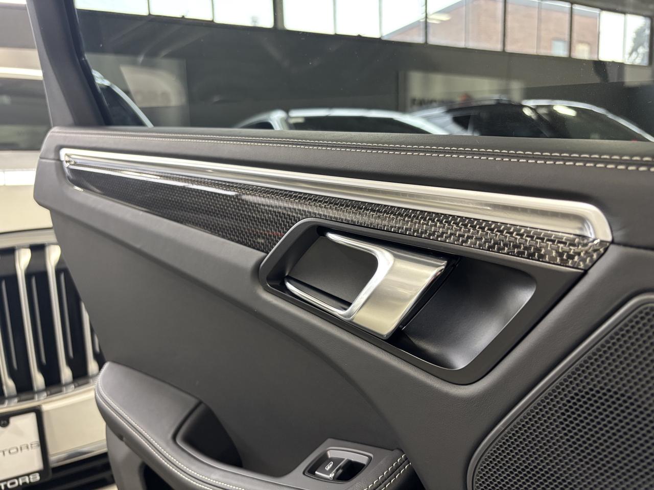 2024 Porsche Macan GTS AWD|NAV|BOSE|SPORTCHRONO|360CAM|CARBON|AIRSUSP Photo