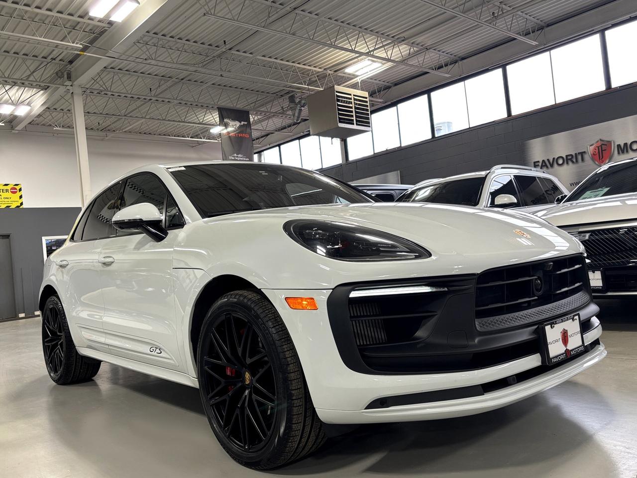 2024 Porsche Macan GTS AWD|NAV|BOSE|SPORTCHRONO|360CAM|CARBON|AIRSUSP Photo