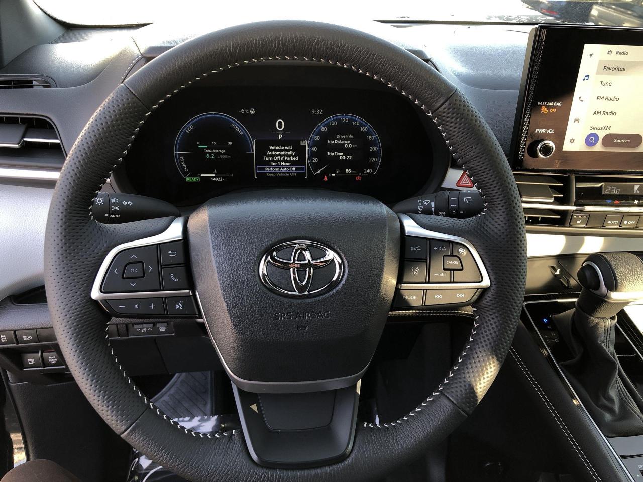 2025 Toyota Sienna XSE 7-Passenger XSE 7 PASS, SOFTEX, ROOF, RADAR CR Photo