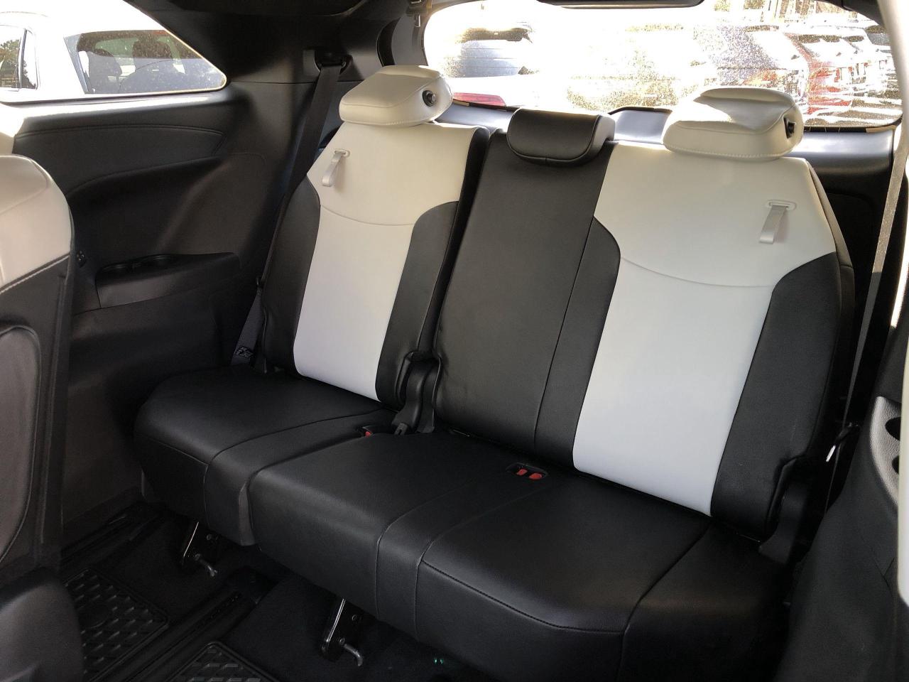 2025 Toyota Sienna XSE 7-Passenger XSE 7 PASS, SOFTEX, ROOF, RADAR CR Photo