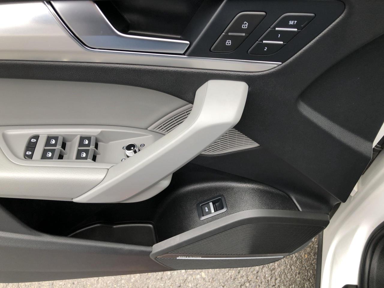 2023 Audi Q5 45 Technik LEATHER, PANO. ROOF, NAVI, HTD. SEATS, Photo