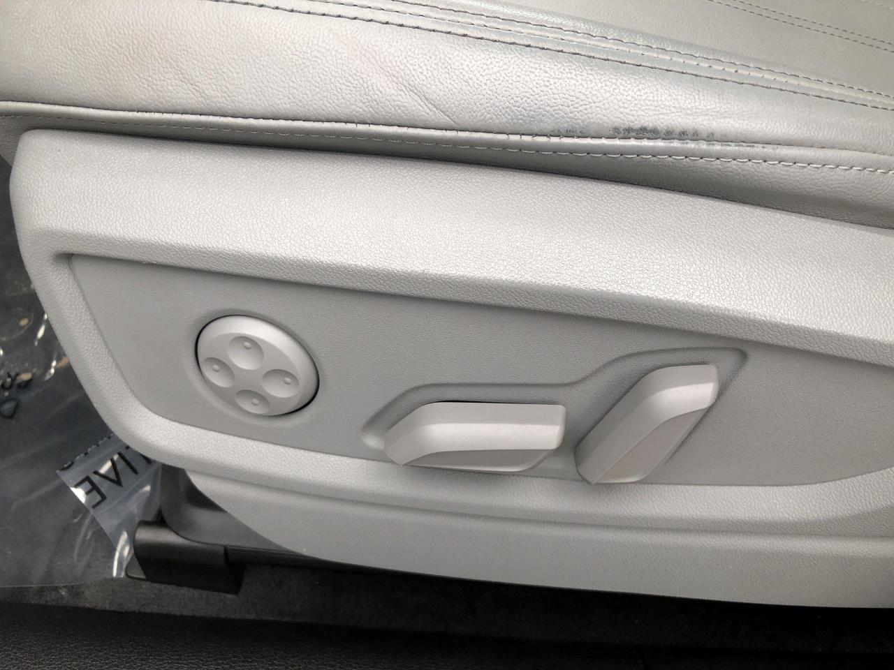 2023 Audi Q5 45 Technik LEATHER, PANO. ROOF, NAVI, HTD. SEATS, Photo