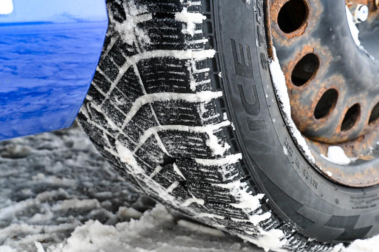 2017 Honda Civic COUPE EX-T | AUTO | FUN CAR GREAT ON GAS! Photo