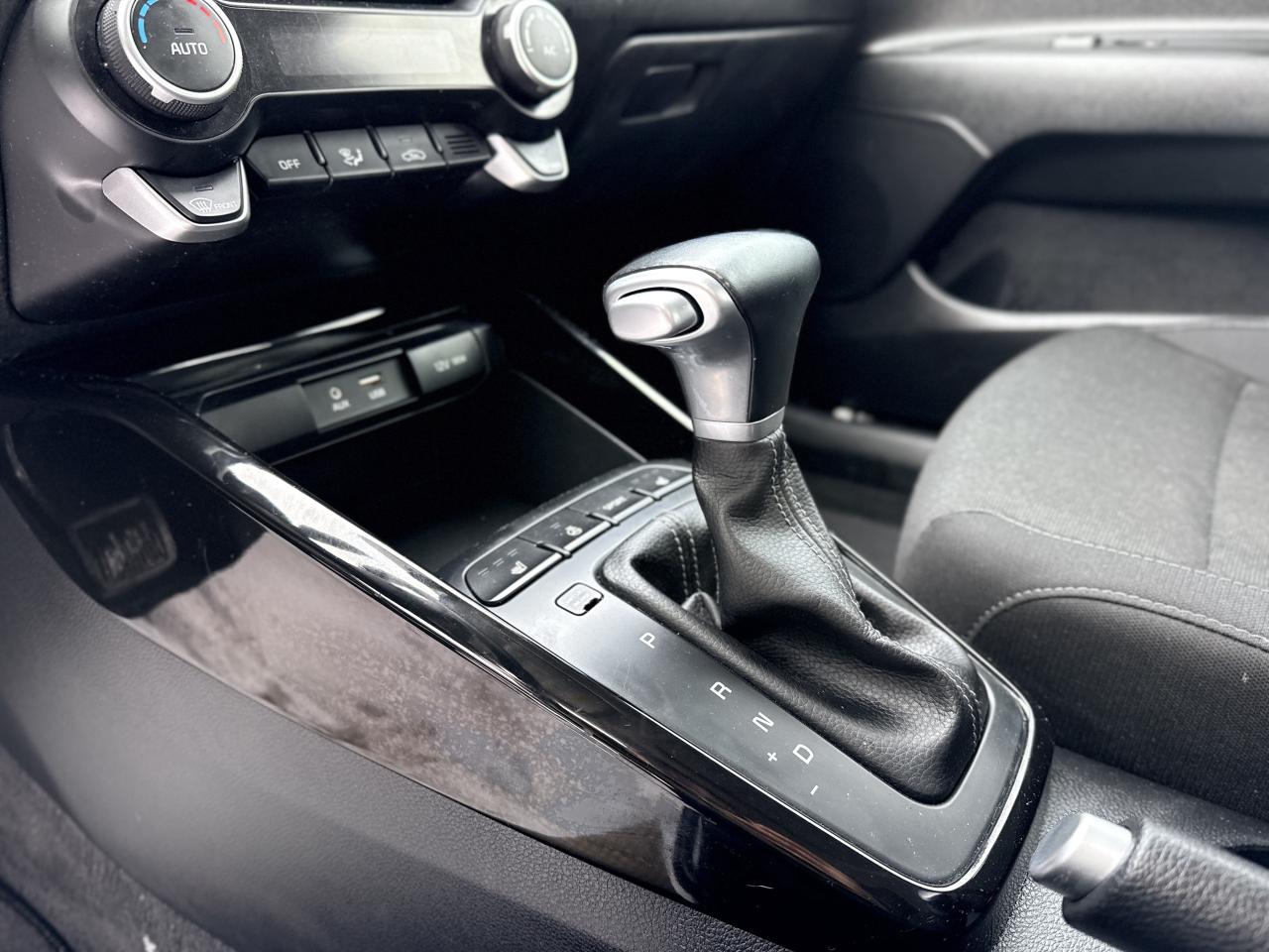 2018 Kia Rio EX Auto | BLUETOOTH | HEATED SEATS | Photo