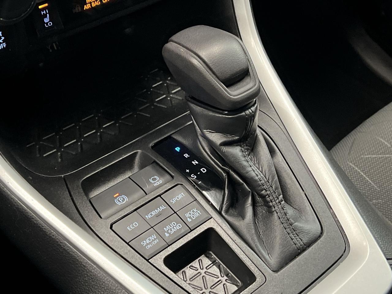 2023 Toyota RAV4 AWD | HTD SEATS | CARPLAY | BLIND SPOT | A/C Photo