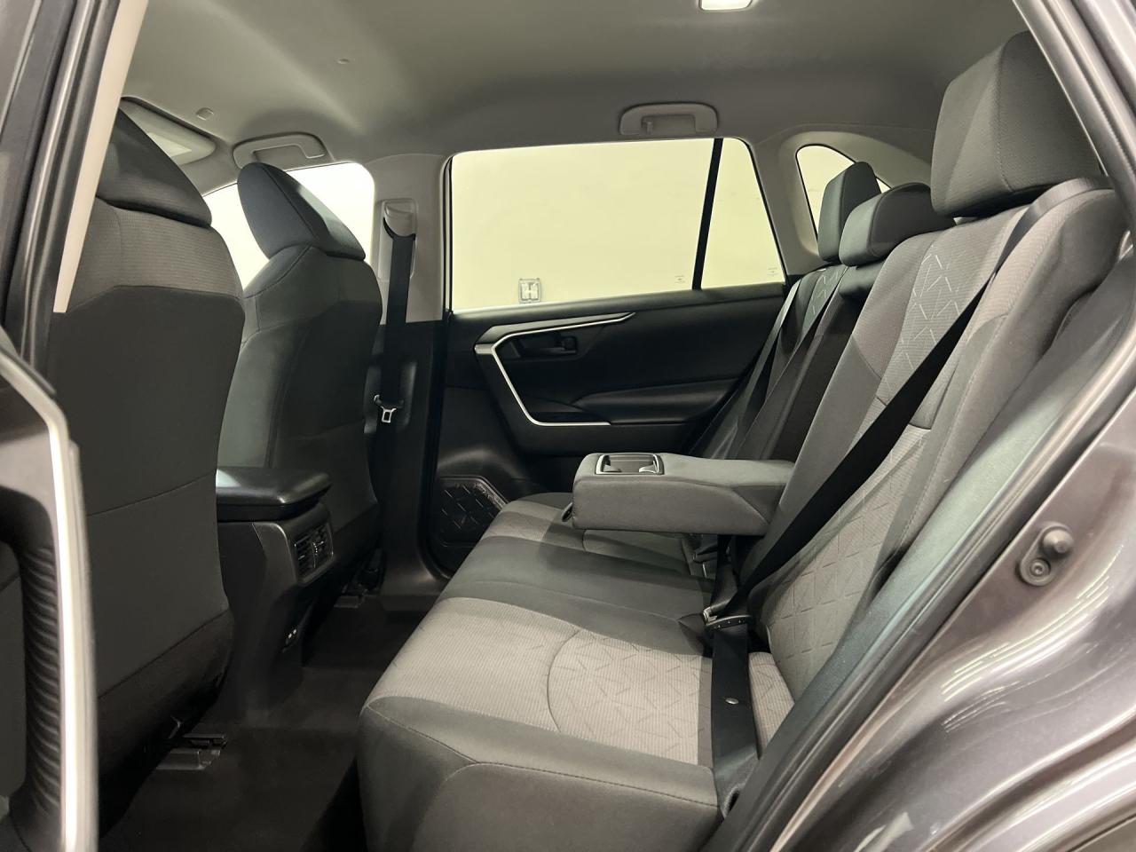 2023 Toyota RAV4 AWD | HTD SEATS | CARPLAY | BLIND SPOT | A/C Photo