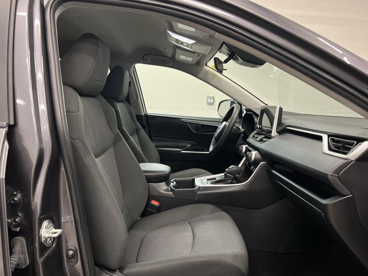 2023 Toyota RAV4 AWD | HTD SEATS | CARPLAY | BLIND SPOT | A/C Photo