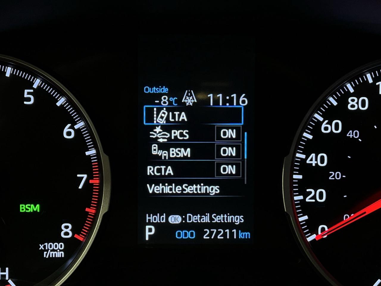 2020 Toyota RAV4 AWD | ONLY 27,000KMS! | CARPLAY | BLIND SPOT | A/C Photo