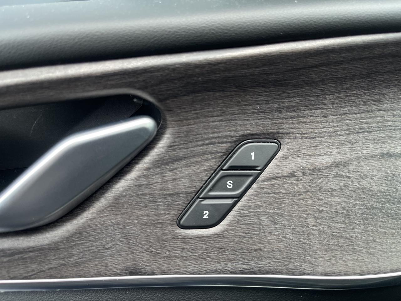 2022 Jeep Grand Cherokee HYBRID / PANORAMIC SUNROOF / HTD VENTED SEATS Photo