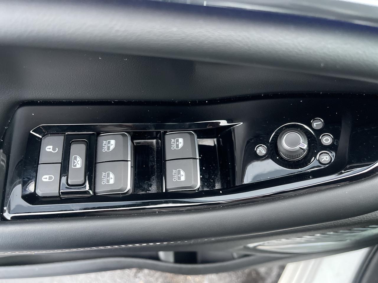 2022 Jeep Grand Cherokee HYBRID / PANORAMIC SUNROOF / HTD VENTED SEATS Photo