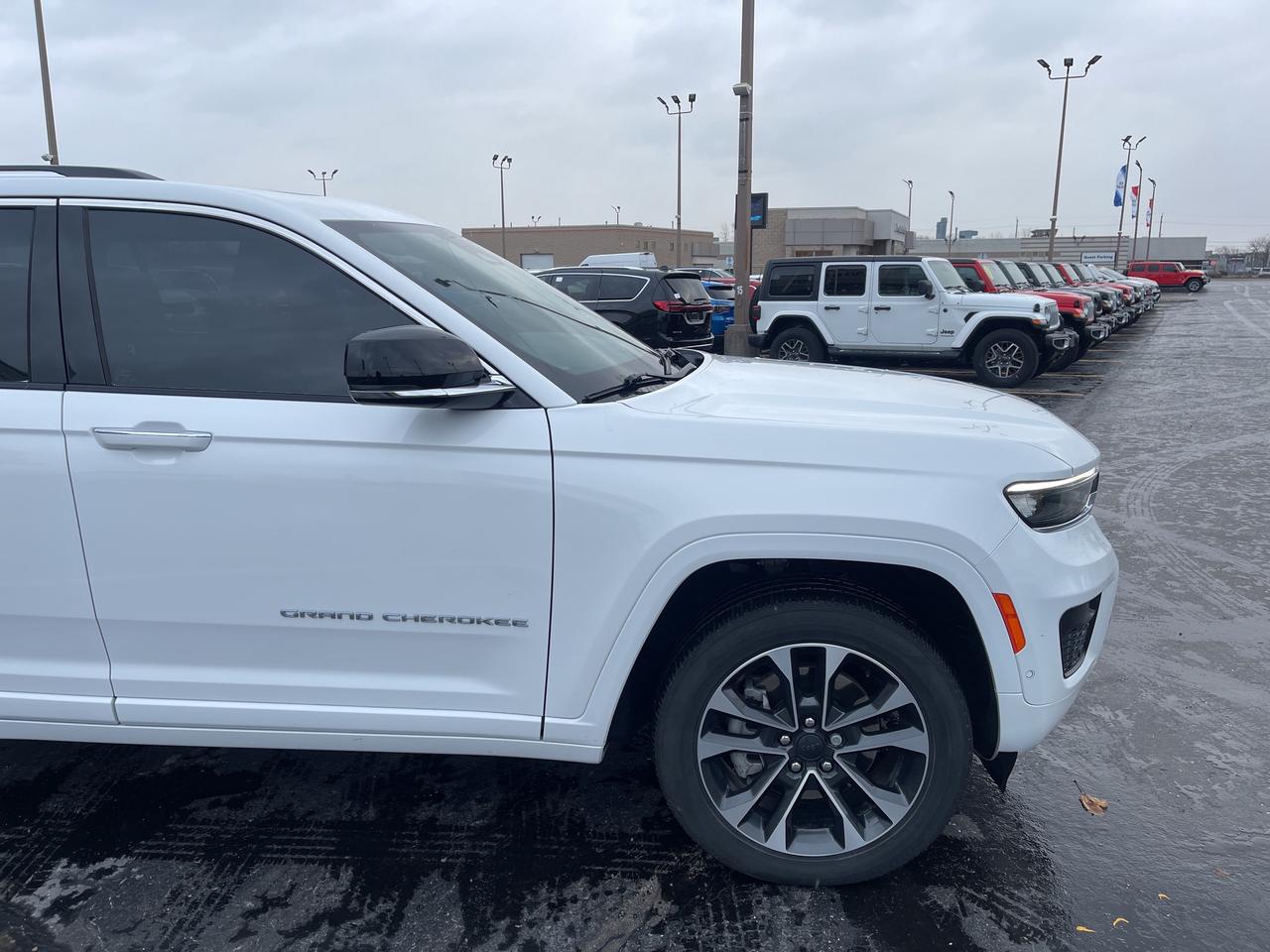 2022 Jeep Grand Cherokee HYBRID / PANORAMIC SUNROOF / HTD VENTED SEATS Photo