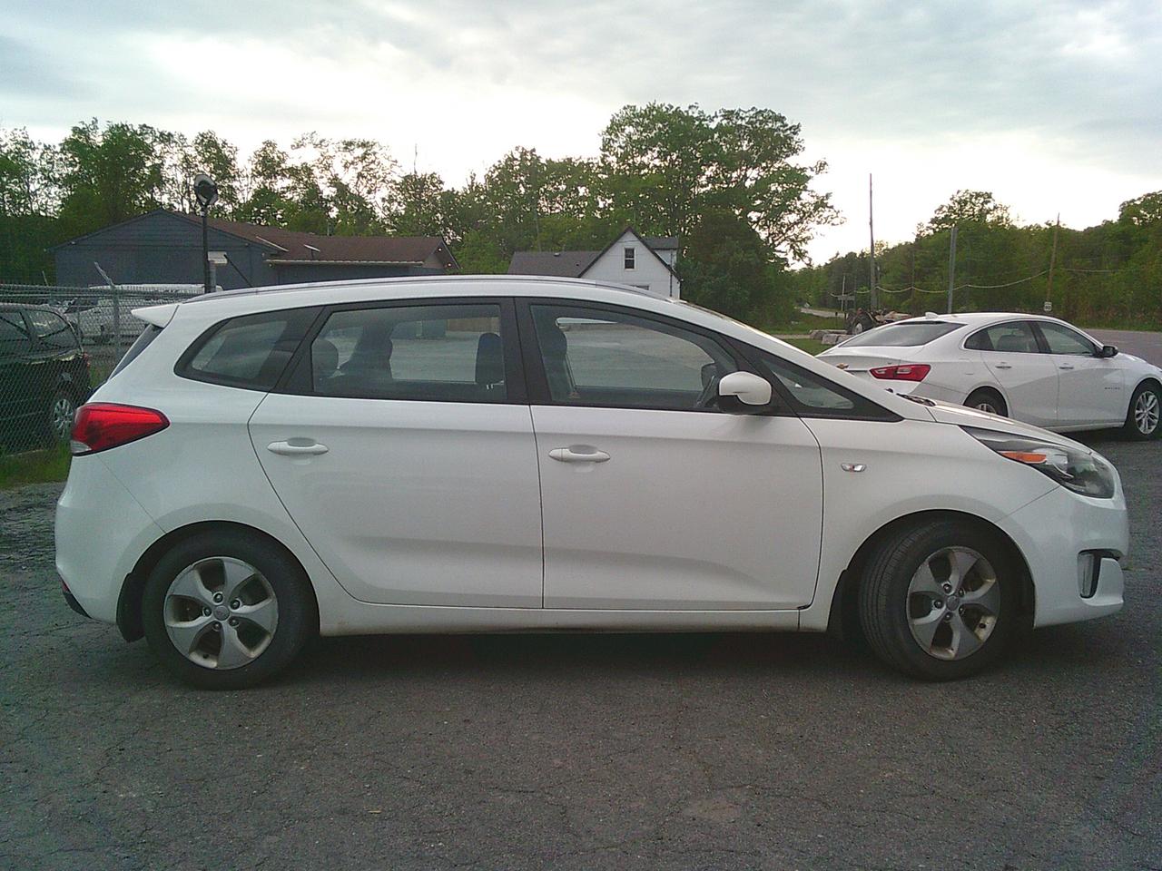 2016 Kia Rondo 4DR WGN AUTO LX Photo