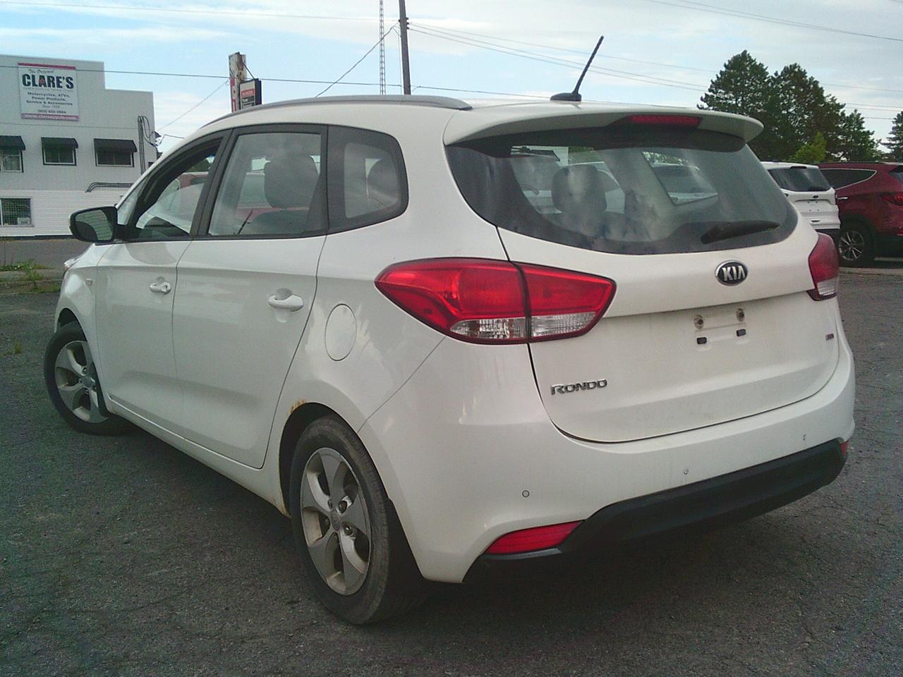 2016 Kia Rondo 4DR WGN AUTO LX Photo