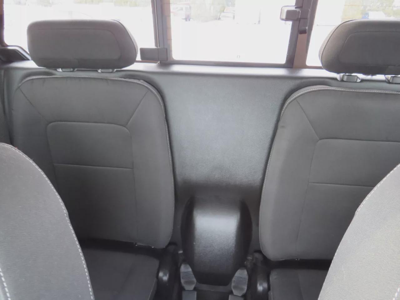 2018 Chevrolet Colorado 2WD LT (**RARE!!**VERY LOW KM!!**SAFETY/CERTIFIED!!**TRAILER HITCH**RUNNING BOARDS**TONNEAU COVER**REMOTE START**FOG LIGHTS**DIGITAL TOUCHSCREEN**REVERSE CAMERA**LEATHER WRAPPED STEERING WHEEL**USB**CRUISE CONTROL**BLUETOOTH**) Photo