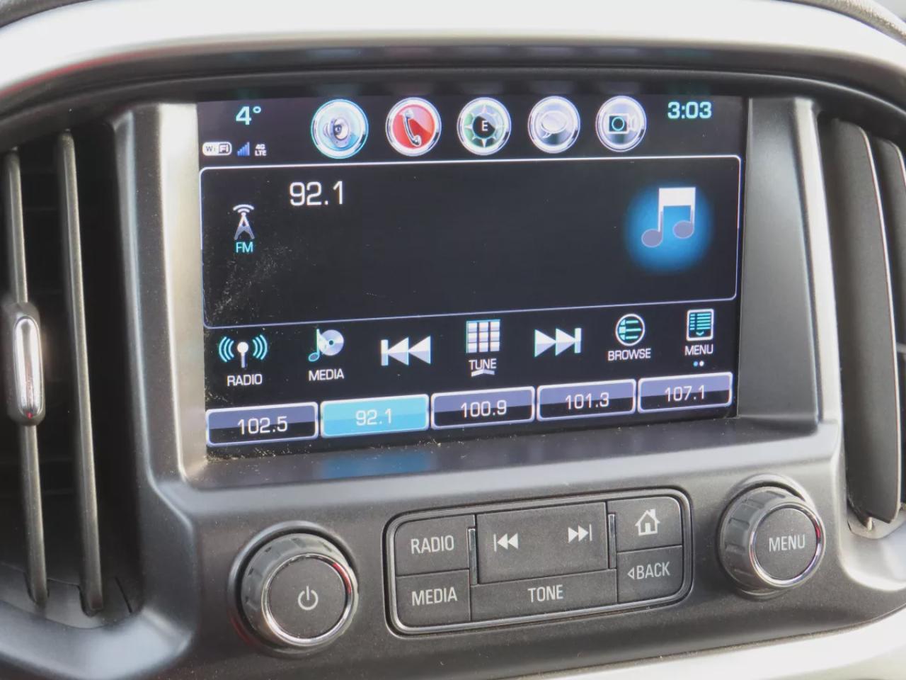 2018 Chevrolet Colorado 2WD LT (**RARE!!**VERY LOW KM!!**SAFETY/CERTIFIED!!**TRAILER HITCH**RUNNING BOARDS**TONNEAU COVER**REMOTE START**FOG LIGHTS**DIGITAL TOUCHSCREEN**REVERSE CAMERA**LEATHER WRAPPED STEERING WHEEL**USB**CRUISE CONTROL**BLUETOOTH**) Photo