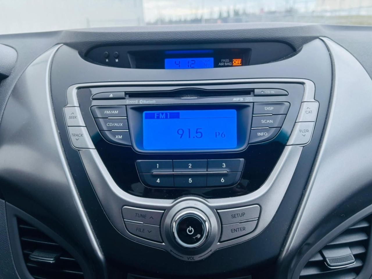 2013 Hyundai Elantra 5dr Photo