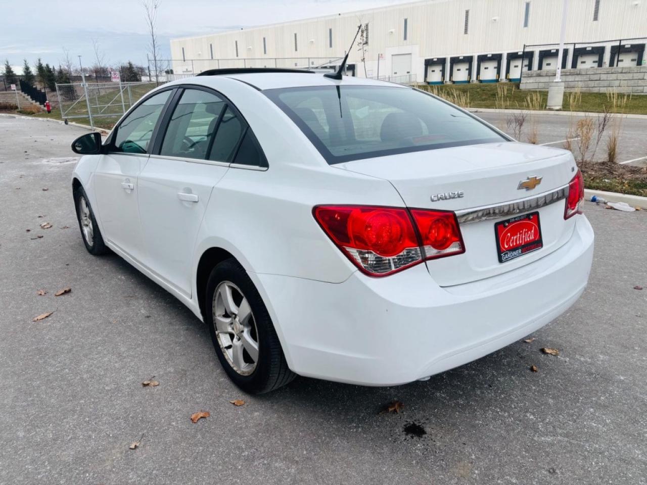 2012 Chevrolet Cruze 4dr Sedan Eco w/1SA Photo3