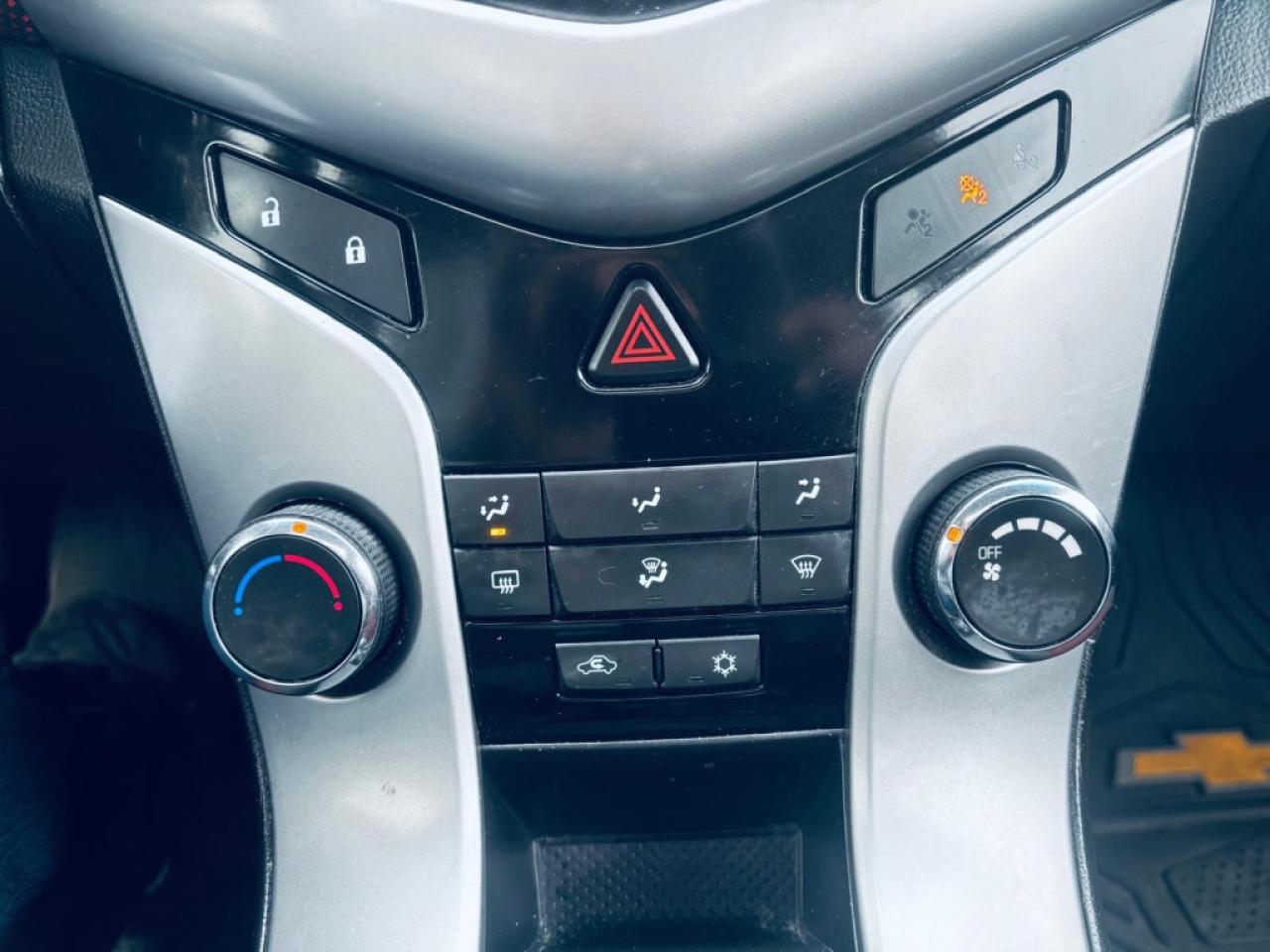 2012 Chevrolet Cruze 4dr Sedan Eco w/1SA Photo