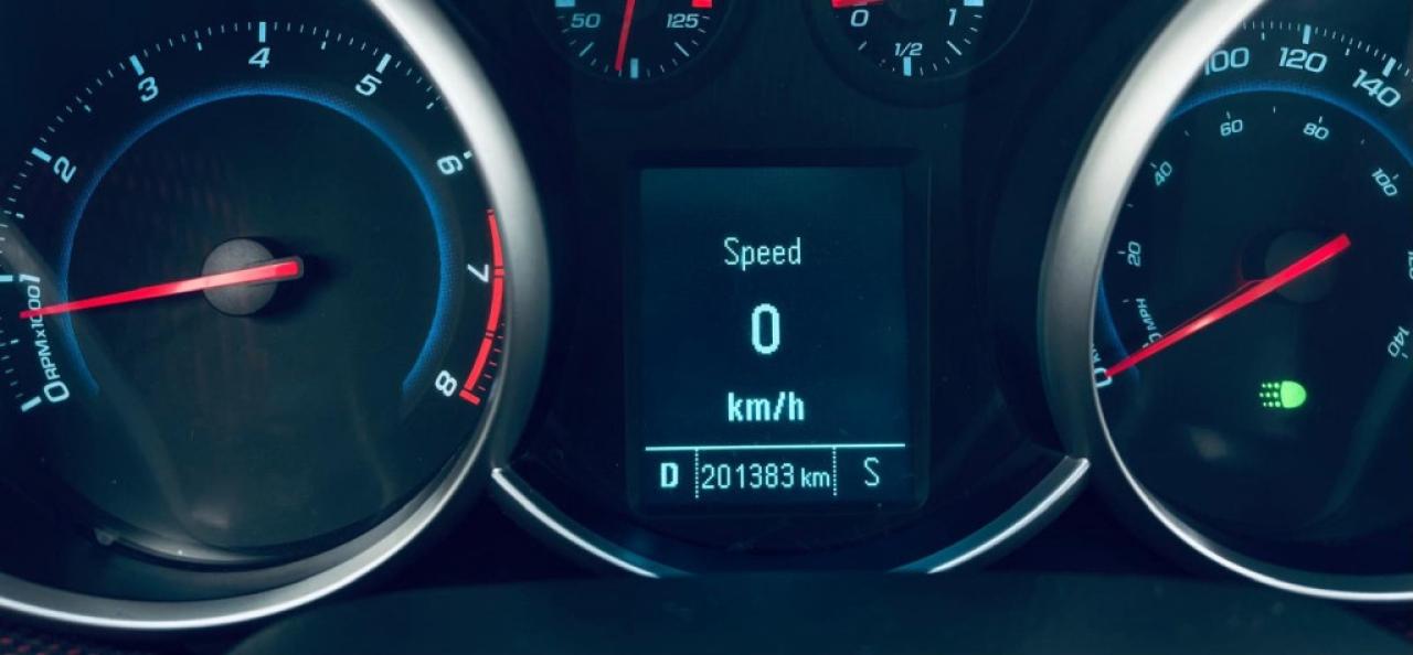 2012 Chevrolet Cruze 4dr Sedan Eco w/1SA Photo