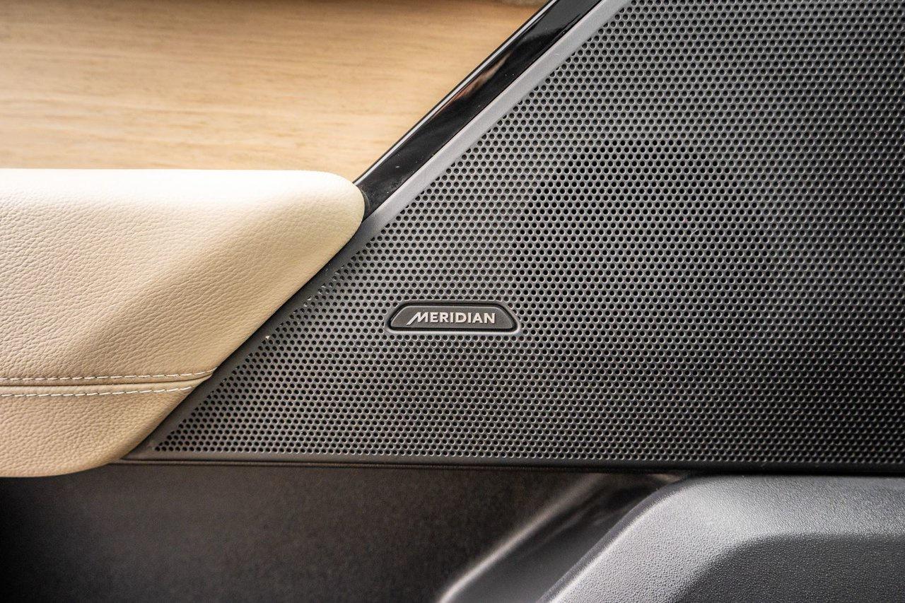 2020 Land Rover Range Rover Velar R-Dynamic S Photo