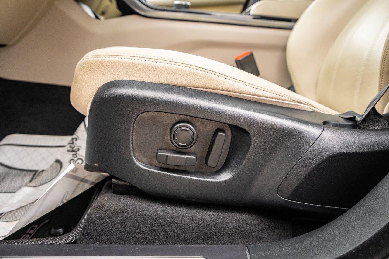 2020 Land Rover Range Rover Velar R-Dynamic S Photo