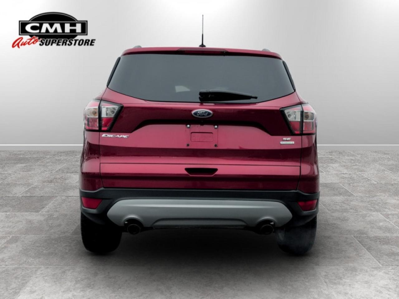 2017 Ford Escape SE  **LOW MILEAGE** Photo3