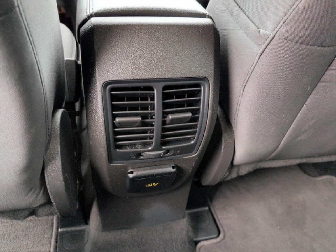 2017 Ford Escape SE  **LOW MILEAGE** Photo