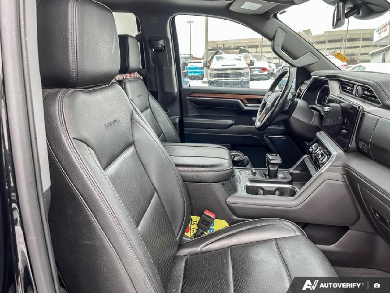 2023 GMC Sierra 1500 Denali  DENALI, CREW, 6.2 V8, SUNROOF Photo