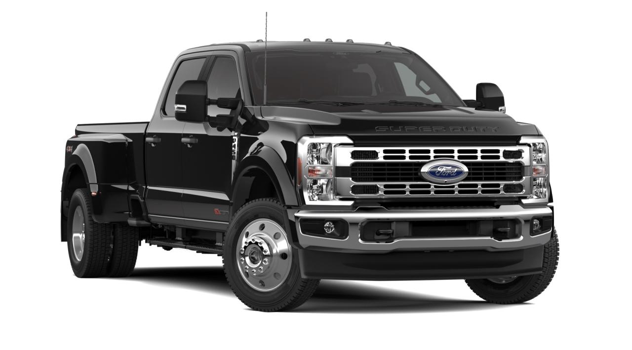 2026 Ford F-450 Super Duty DRW XLT Photo