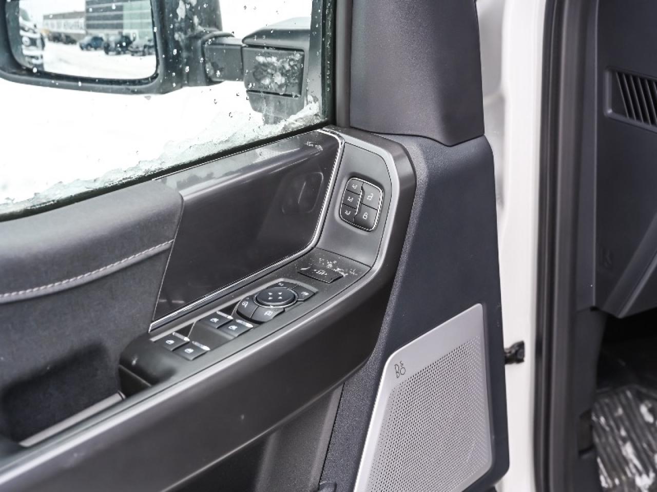 2025 Ford F-150 Lariat Photo