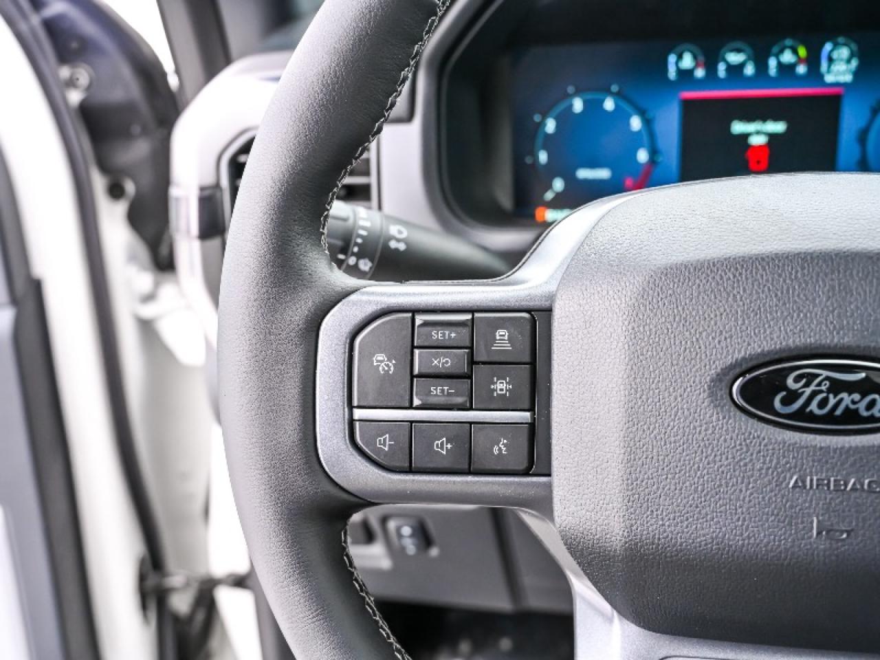 2025 Ford F-150 Lariat Photo