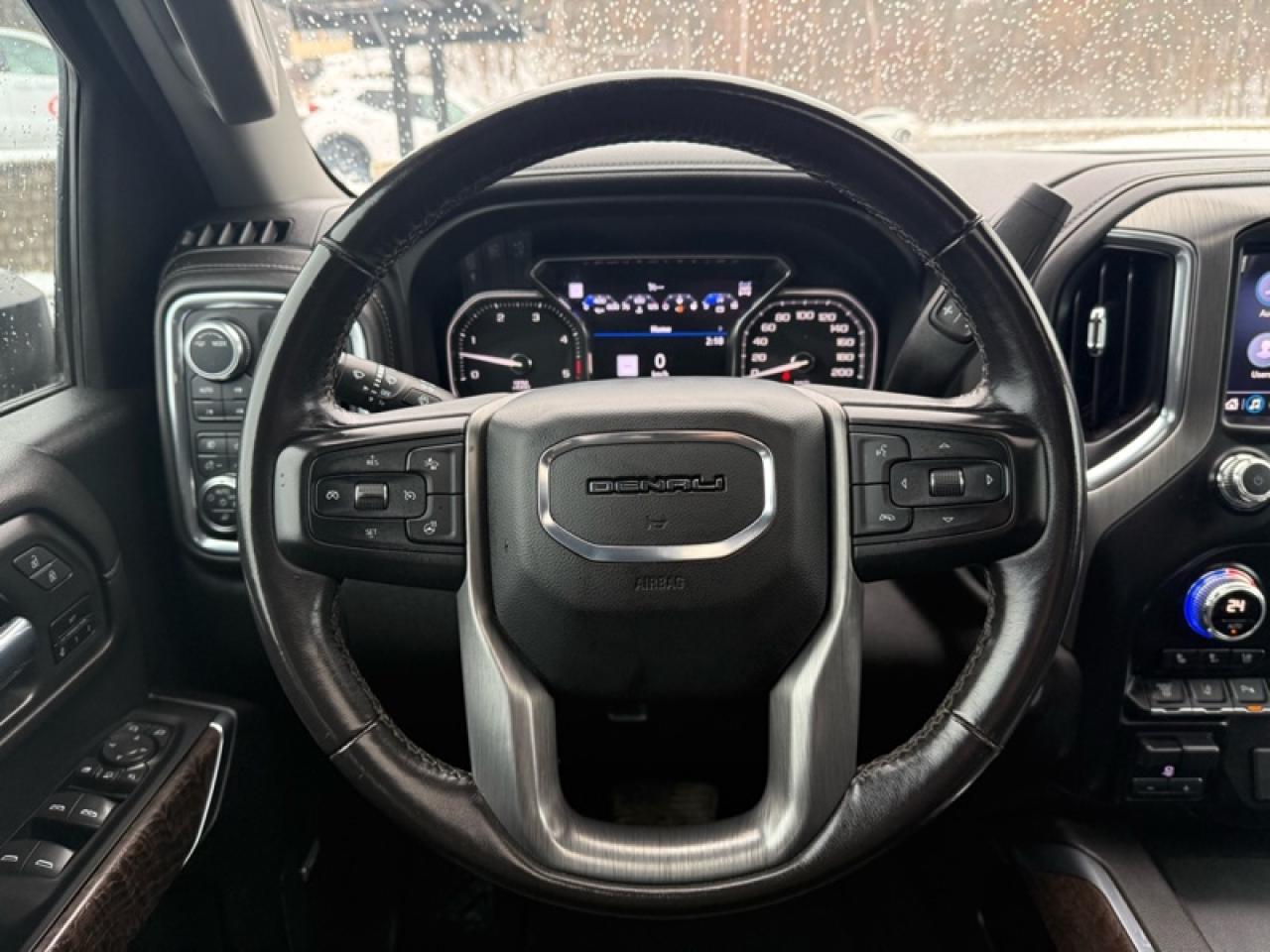 2023 GMC Sierra 3500 HD Denali  - Cooled Seats Photo