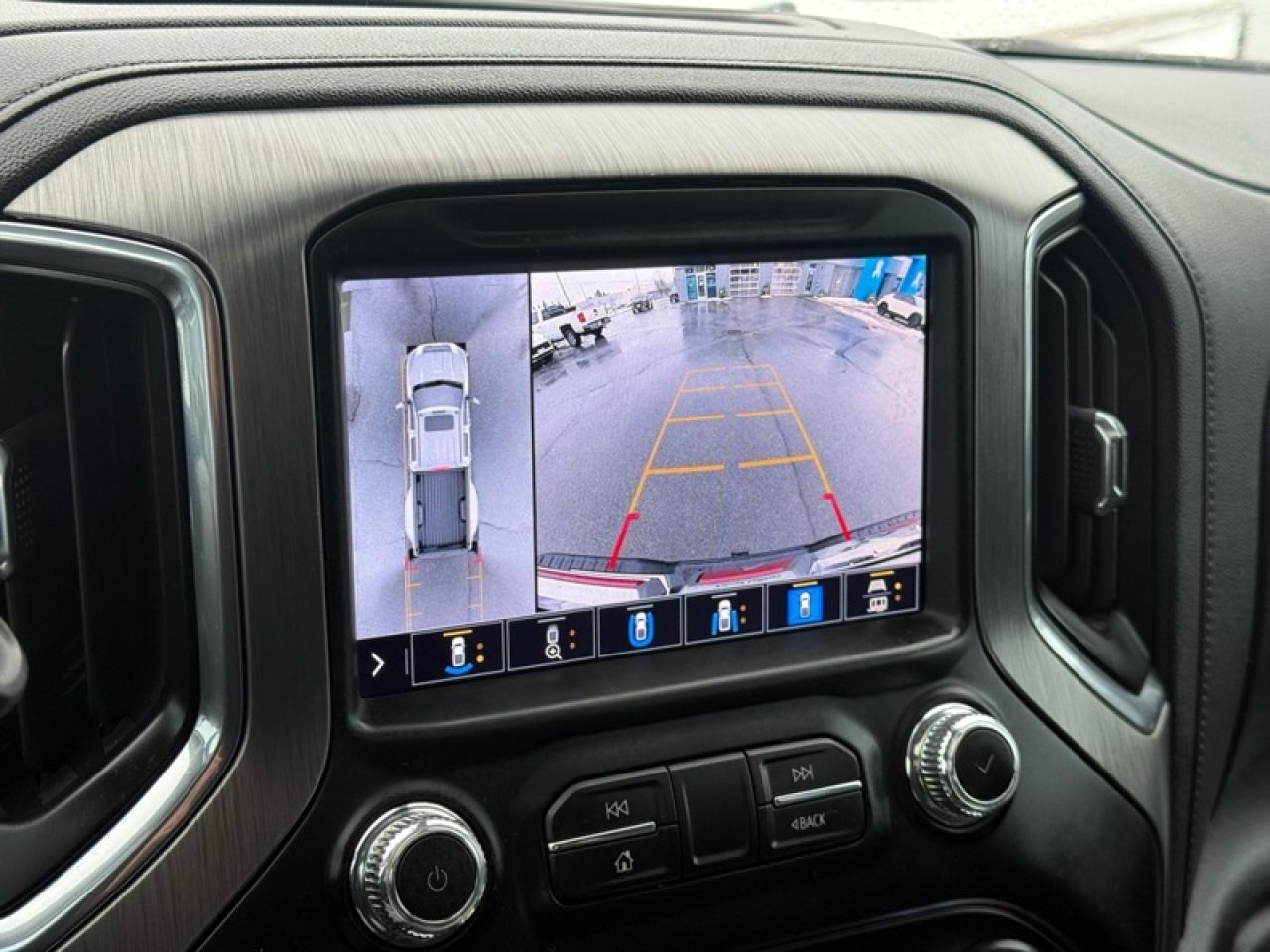 2023 GMC Sierra 3500 HD Denali  - Cooled Seats Photo