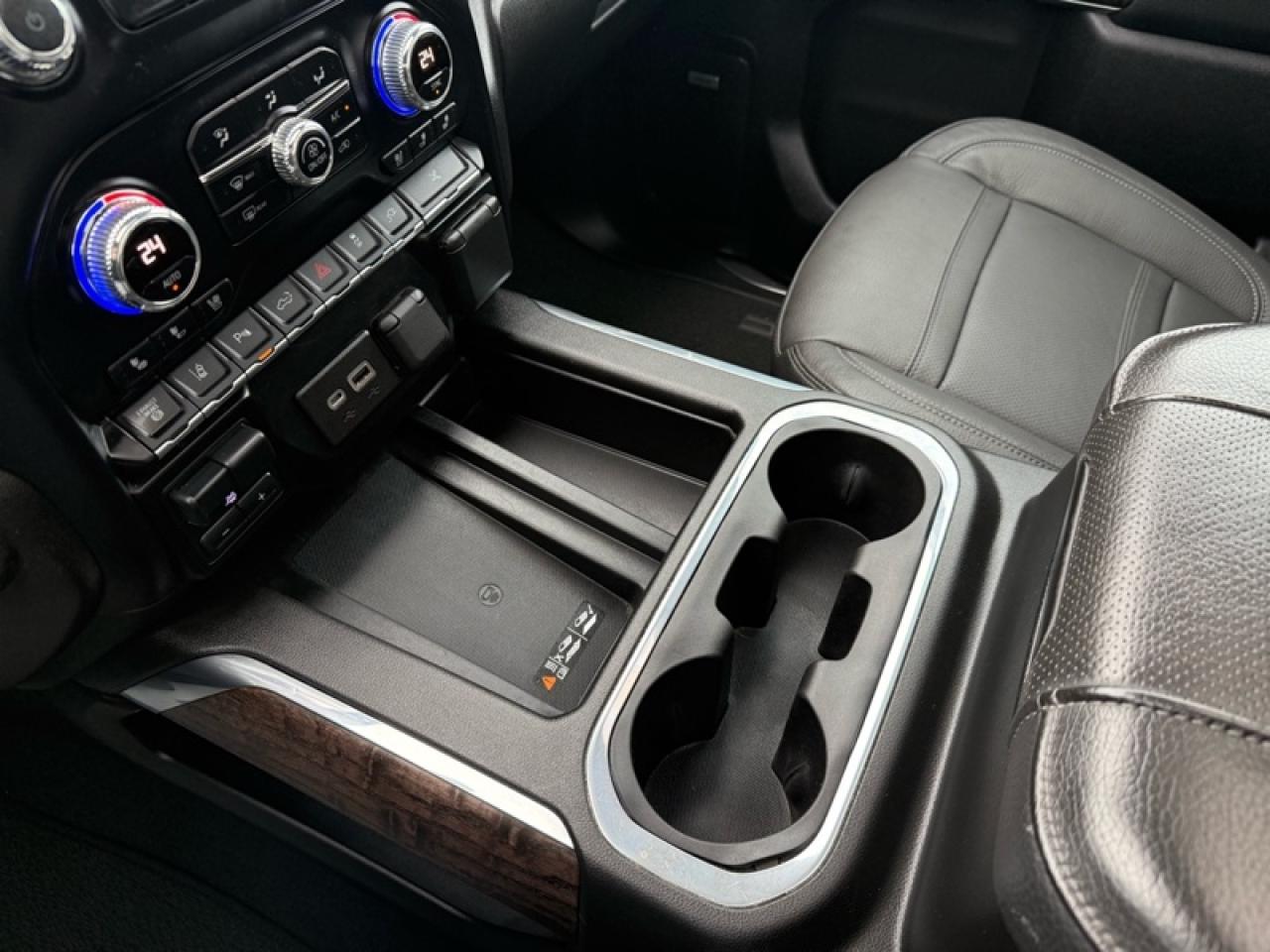 2023 GMC Sierra 3500 HD Denali  - Cooled Seats Photo