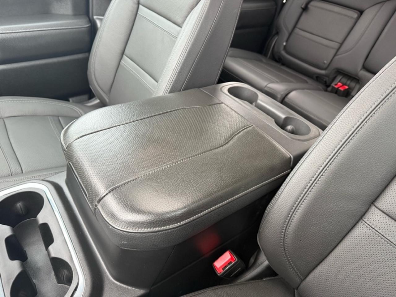 2023 GMC Sierra 3500 HD Denali  - Cooled Seats Photo