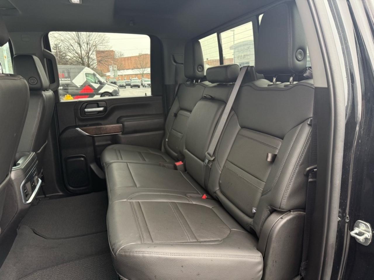 2023 GMC Sierra 3500 HD Denali  - Cooled Seats Photo
