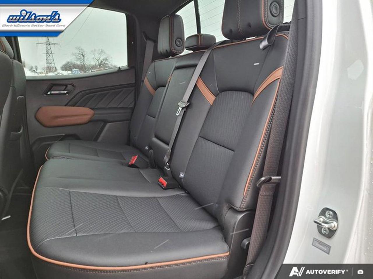 2024 GMC Canyon AT4 4WD | Premium PKG | Technology PKG | Sunroof | BOSE | Trailering PKG | Photo