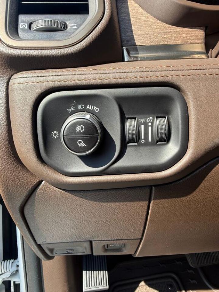 2026 RAM 3500 Limited Longhorn Photo