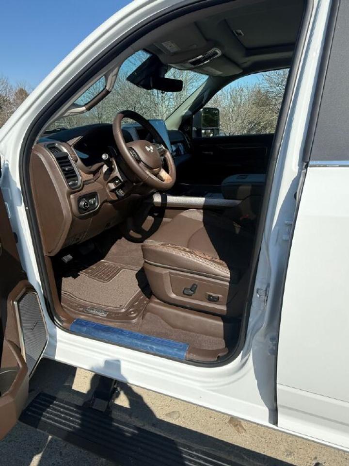 2026 RAM 3500 Limited Longhorn Photo