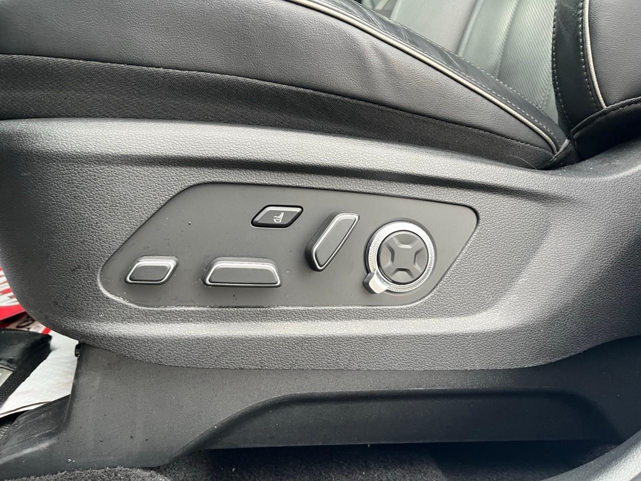 2024 Hyundai PALISADE Ultimate Calligraphy 7-Passenger AWD Photo