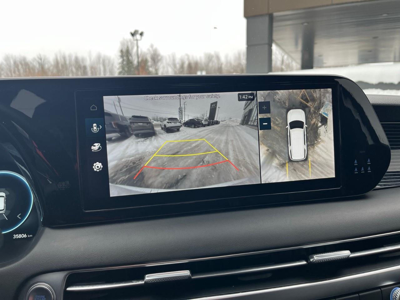 2024 Hyundai PALISADE Ultimate Calligraphy 7-Passenger AWD Photo